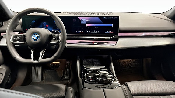 BMW 550e 4 of 5