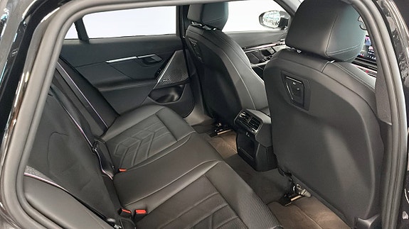 BMW 550e 5 of 5