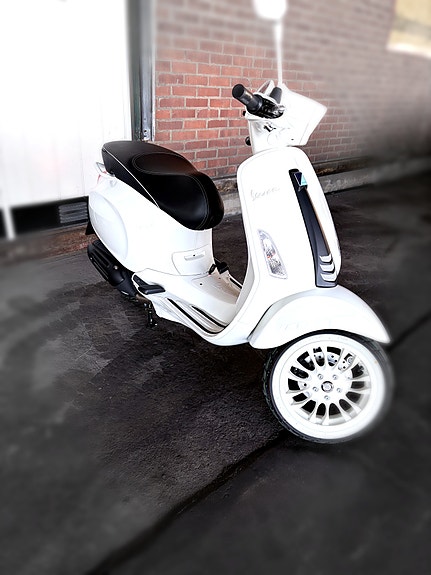 Vespa Sprint 50cc 2 of 5