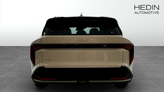 Kia K4 7 of 17