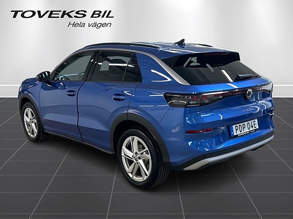 Volkswagen T-Roc 5 of 5