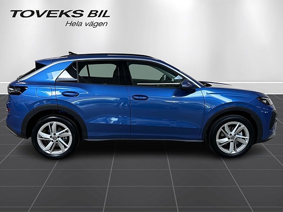Volkswagen T-Roc 2 of 5
