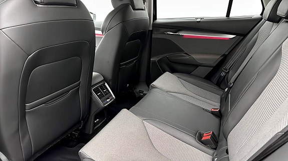 Skoda Enyaq 11 of 21