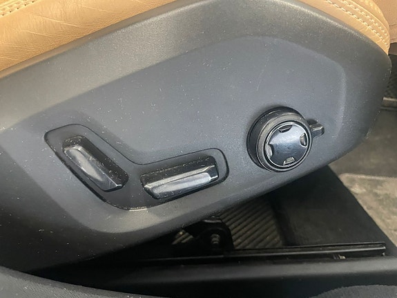 Volvo V90 16 of 30