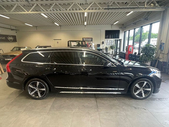 Volvo V90 12 of 30