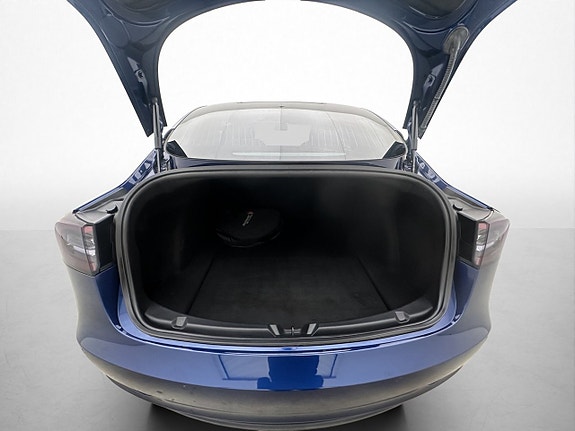 Tesla Model 3 8 of 30