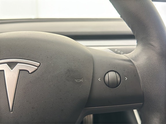 Tesla Model 3 25 of 30