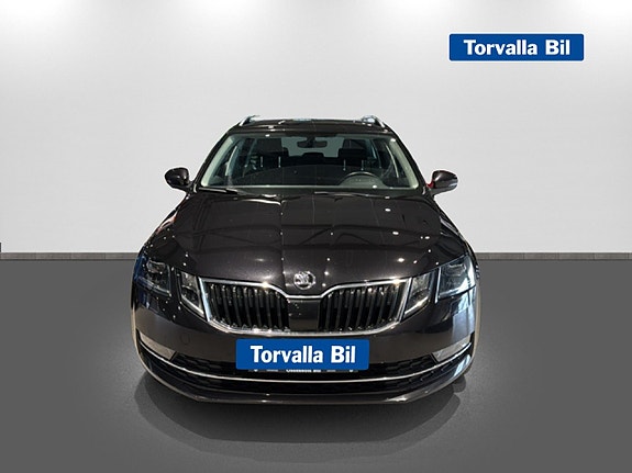 Skoda Octavia 3 of 5
