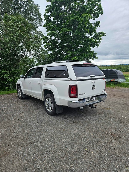 Volkswagen Amarok 3 of 3