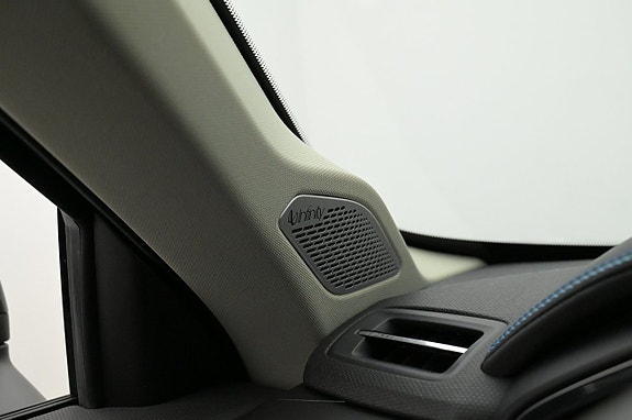 Lynk & Co 01 21 of 27