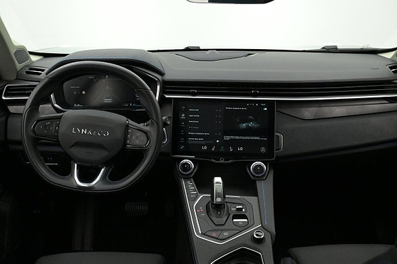 Lynk & Co 01 6 of 27