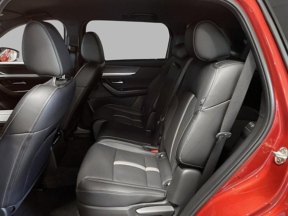 Mazda CX-80 13 of 16