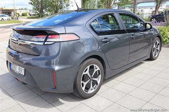 Opel Ampera 8 of 22