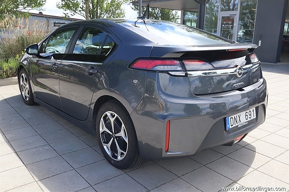 Opel Ampera 10 of 22