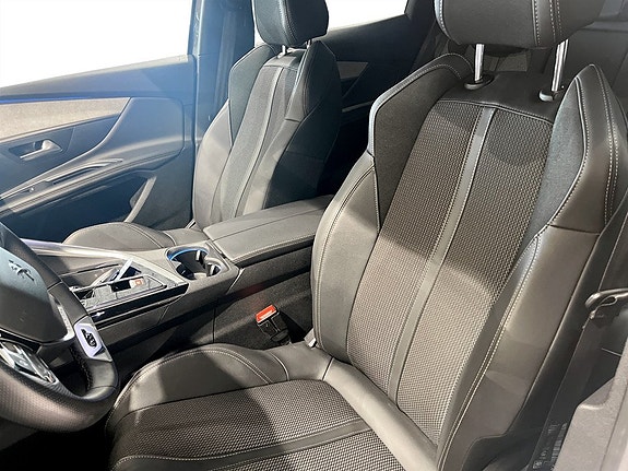 Peugeot 3008 5 of 5
