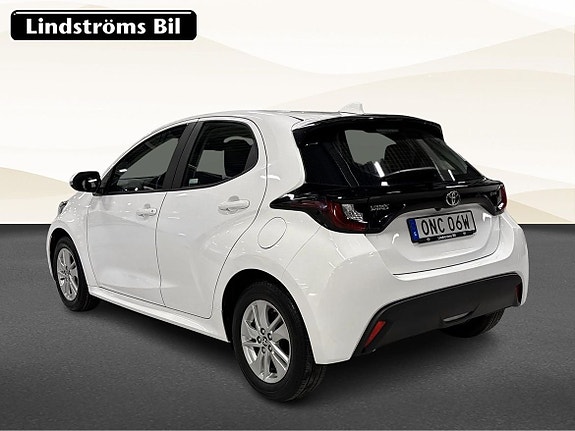 Toyota Yaris 4 of 21