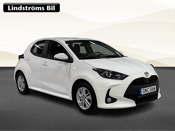 Toyota Yaris 3 of 21