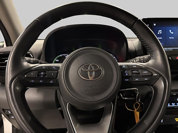 Toyota Yaris 19 of 21