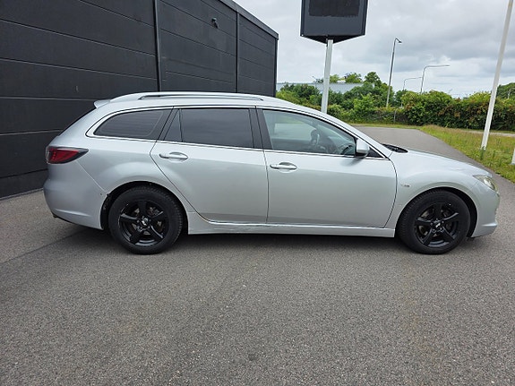 Mazda 6 3 of 5