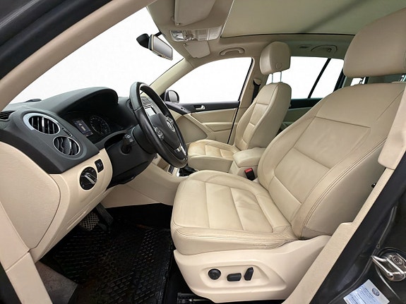 Volkswagen Tiguan 12 of 30