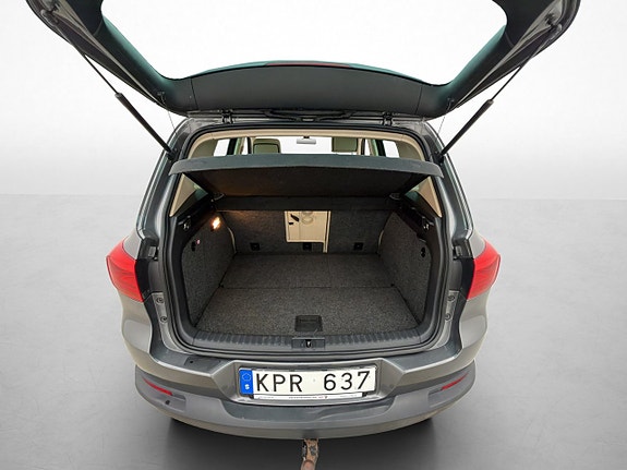 Volkswagen Tiguan 10 of 30