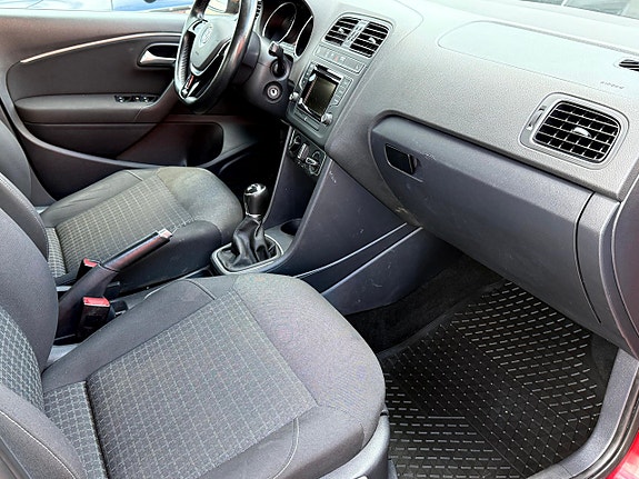 Volkswagen Polo 9 of 13