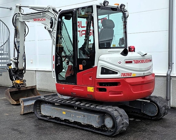 Takeuchi TB 260 3 of 9