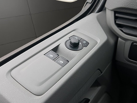 Volkswagen Transporter 30 of 30