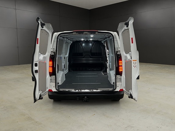Volkswagen Transporter 12 of 30