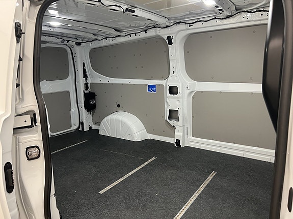 Volkswagen Transporter 14 of 30