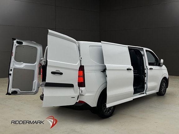 Volkswagen Transporter 13 of 30