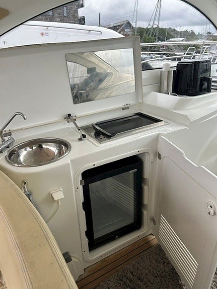 Beneteau Monte Carlo 32 HT - 2 x Volvo Penta 5,7 GI 11 of 22