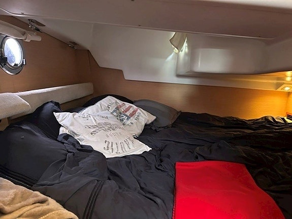 Beneteau Monte Carlo 32 HT - 2 x Volvo Penta 5,7 GI 19 of 22