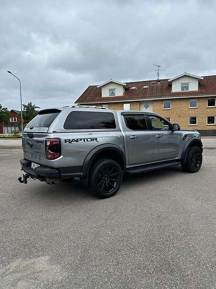Ford Ranger Raptor 4 of 5