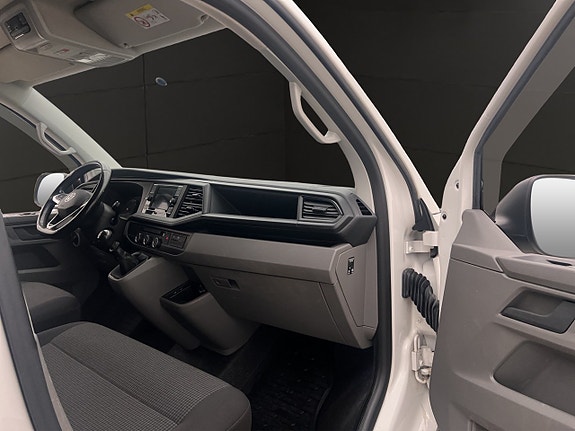 Volkswagen Transporter 25 of 29