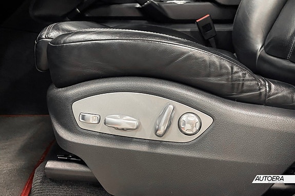 Porsche Cayenne 23 of 28