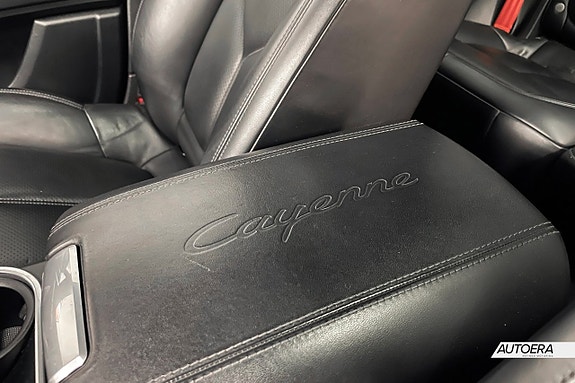 Porsche Cayenne 20 of 28