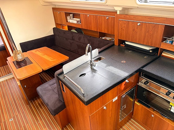 Hanse 385 – 2018 5 of 5
