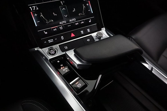 Audi Q8 e-tron 24 of 26
