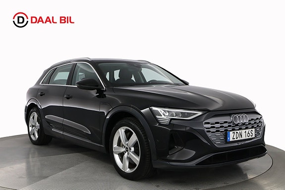 Audi Q8 e-tron 3 of 5