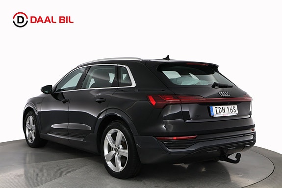Audi Q8 e-tron 8 of 26