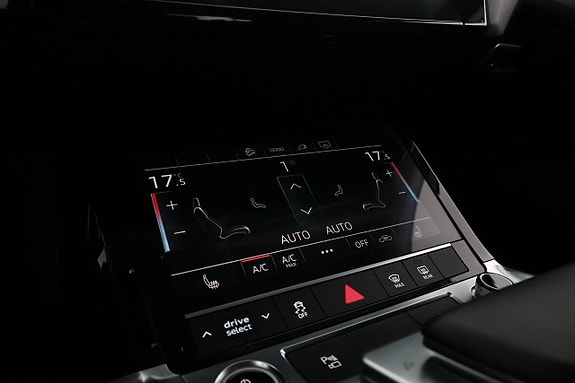 Audi Q8 e-tron 22 of 26