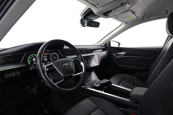 Audi Q8 e-tron 11 of 26