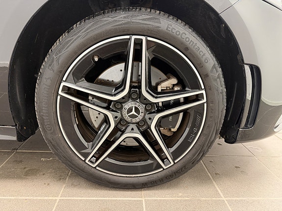 Mercedes-Benz A250 e 19 of 21