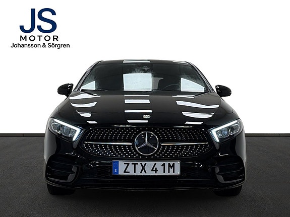 Mercedes-Benz A250 e 3 of 21