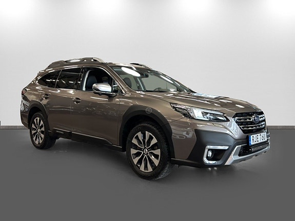 Subaru Outback 3 of 5