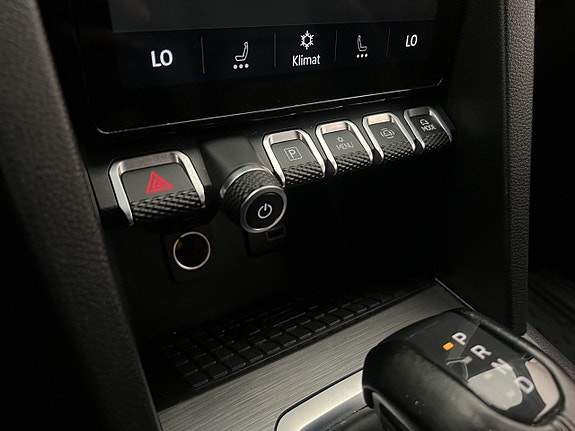 Volkswagen Amarok 29 of 30