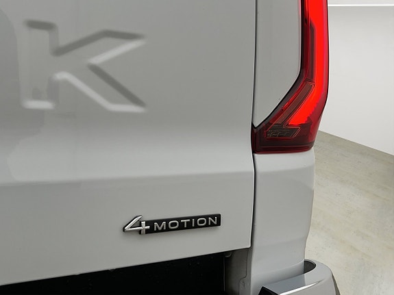 Volkswagen Amarok 15 of 30