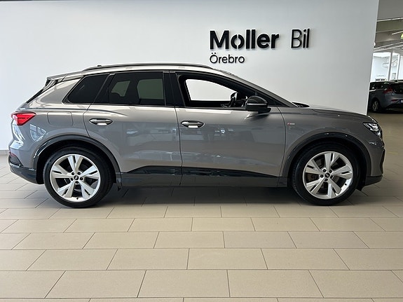 Audi Q4 e-tron 4 of 5