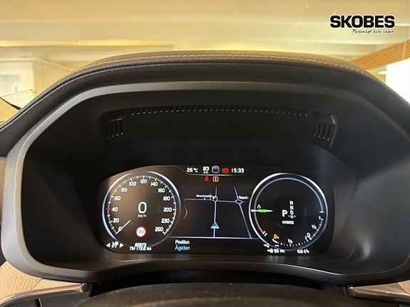 Volvo XC60 15 of 20